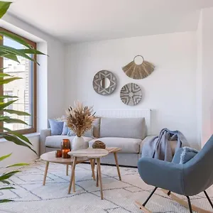 Vitalizée - Sunny&stylish With Terrace&nearby The In Appartement Ostende