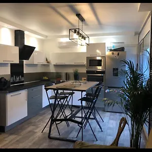 Climatise Hyper Centre De Apartment