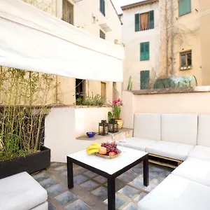 Appartamento Loft Silent Terrace 8 Minutes Duomo 