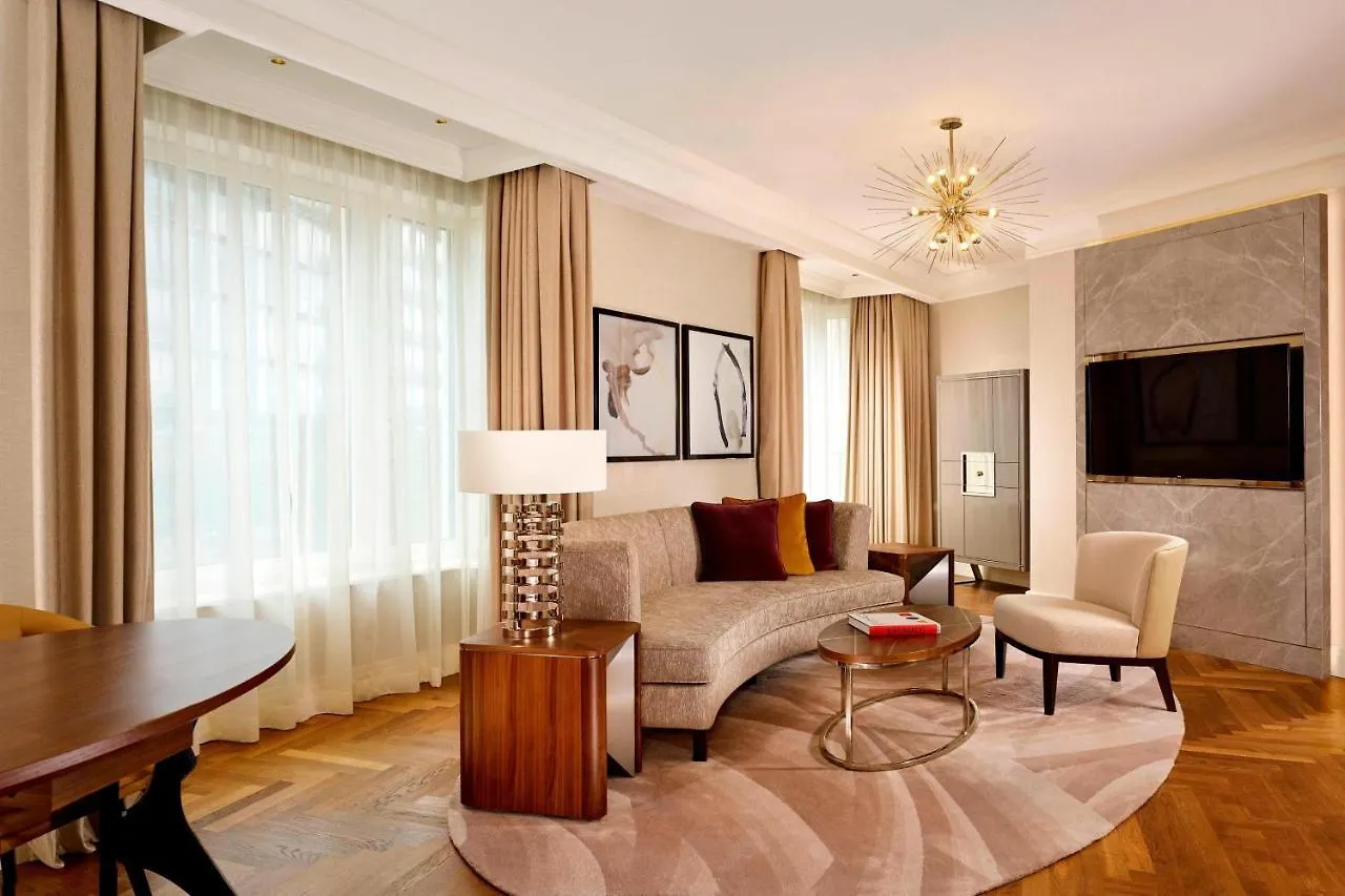 Hotel The Ritz-Carlton, Berlin 5*,